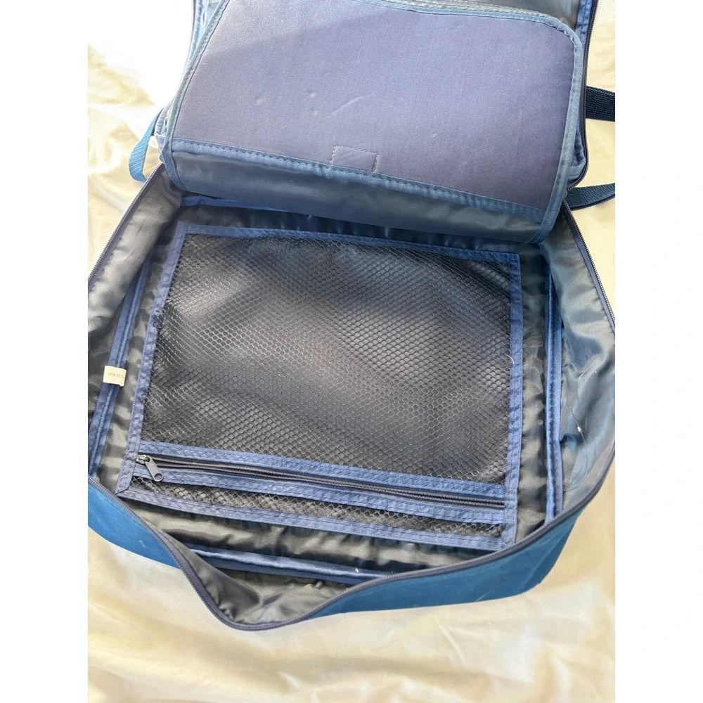 Vintage Walt Disney World Mickey Mouse Messenger Pin Trading Bag Navy Blue